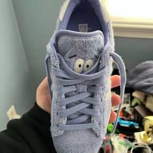 South Park “Towelie” Boys Sneakers size 4.5